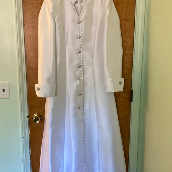 Ladies clergy robe